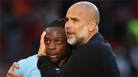 Pep Guardiola cập nhật tình hình của Doku trước trận gặp Sunderland